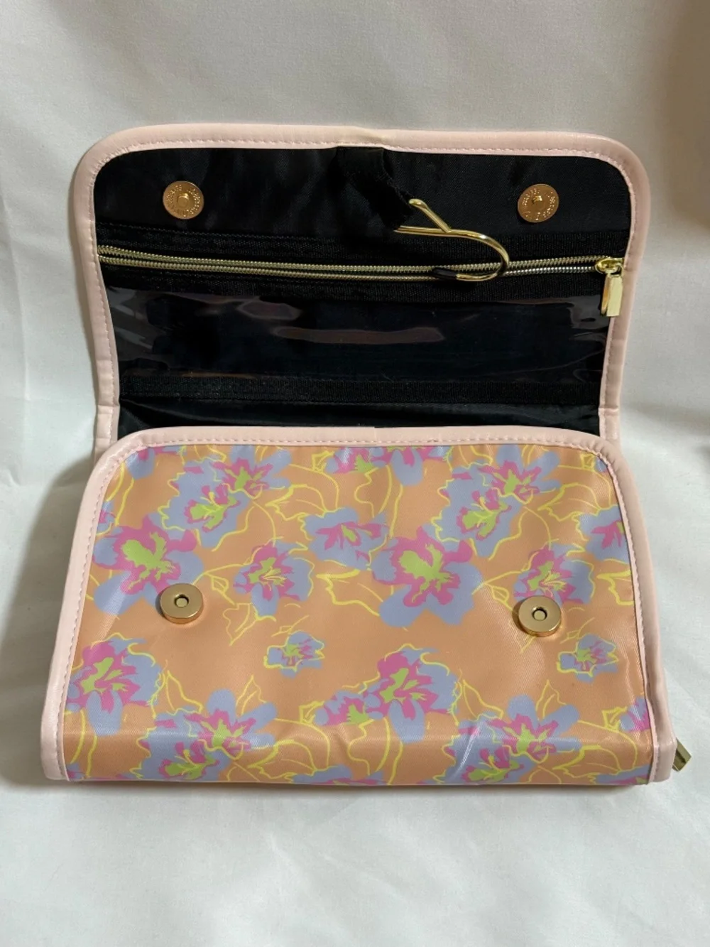 NWOT Makeup Travel Bag by Nine West